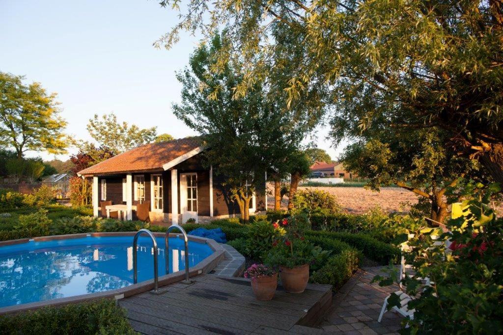 In D'Ouwe Vlaamse Schuur Bed and Breakfast Ossendrecht Εξωτερικό φωτογραφία